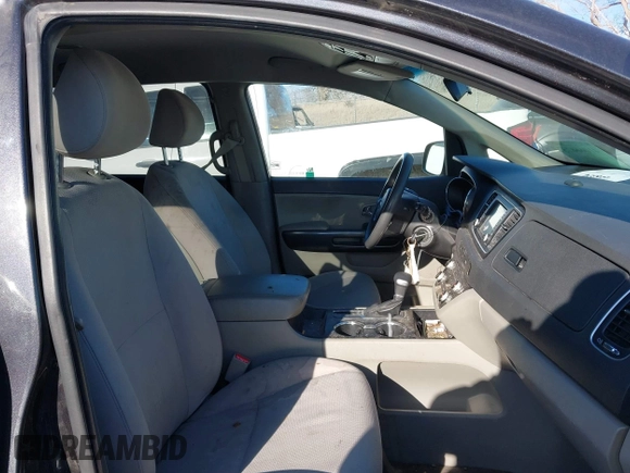 2021 Kia Sedona EX with VIN KNDMB5C19M6671229, listed as a IAAI auction lot 41066675 with 168,393 mi miles. Bid and sale history available at carsss.com. Image 5.