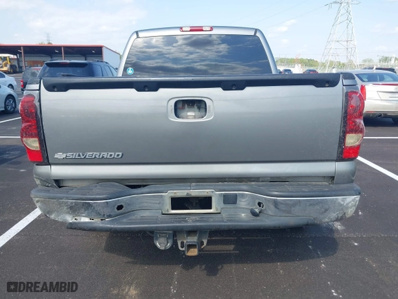 2006 Chevrolet Silverado 1500 LT2 with VIN 2GCEC13Z661346287, listed as a IAAI auction lot 42013454 with 318,918 mi miles. Bid and sale history available at carsss.com. Image 16.