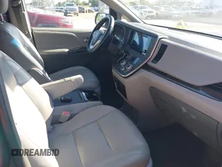 2016 Toyota Sienna XLE with VIN 5TDYK3DC7GS691618, listed as a IAAI auction lot 42496181 with 189,439 mi miles and . Bid and sale history available at DreamBid. Image 5.