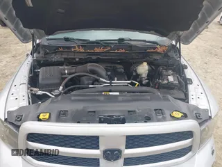 2018 Ram 1500 Tradesman z VIN 1C6RR7FT7JS204931, wystawiony jako IAAI lot #41520204 z przebiegiem 157 398 mil mil oraz . Historia ofert i sprzedaży dostępna na DreamBid. Obrazek 10.