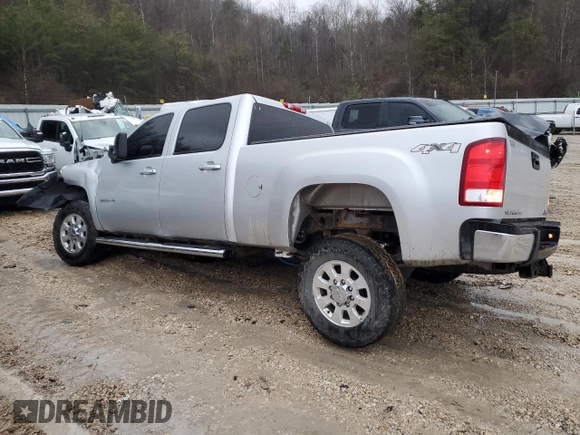 2013 GMC Sierra 2500HD SLT with VIN 1GT121E83DF217046, listed as a Copart auction lot 86259994 with 160,088 mi miles and Salvage title. Bid and sale history available at DreamBid. Image 2.
