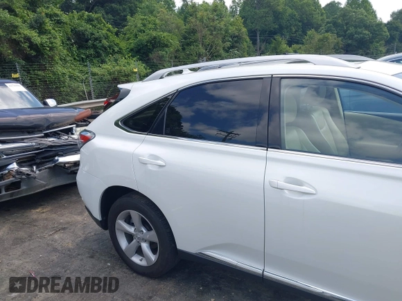 2013 Lexus RX 350 z VIN JTJBK1BA8D2458889, wystawiony jako IAAI lot #42713652 z przebiegiem 124 751 mil mil oraz . Historia ofert i sprzedaży dostępna na DreamBid. Obrazek 14.