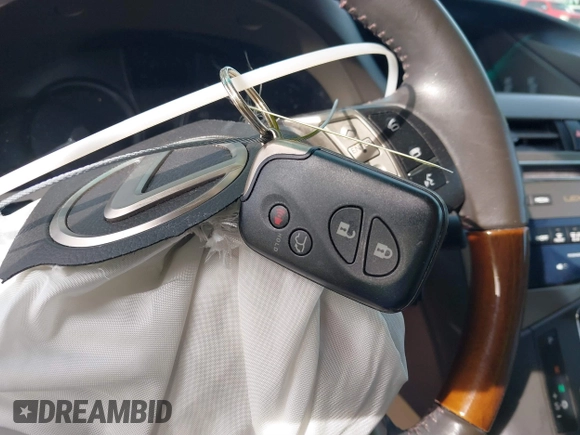2013 Lexus RX 450h с VIN JTJBC1BA0D2059987, выставлен на аукционе IAAI как лот 41827331 с пробегом 116 317 миль миль и . История ставок и продаж доступна на DreamBid. Изображение 11.
