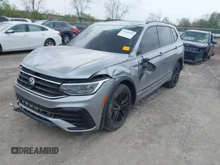 2022 Volkswagen Tiguan SE R-Line Black с VIN 3VVCB7AX1NM065960, выставлен на аукционе IAAI как лот 42149626 с пробегом 71 698 миль миль и . История ставок и продаж доступна на DreamBid. Изображение 17.