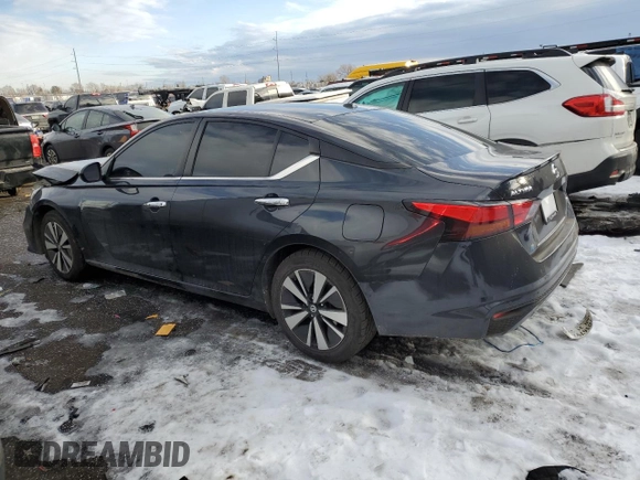2021 Nissan Altima SV with VIN 1N4BL4DV3MN316925, listed as a Copart auction lot 43255025 with 71,476 mi miles and Salvage Title. Bid and sale history available at carsss.com. Image 2.