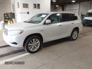 2009 Toyota Highlander Hybrid with VIN JTEEW41A792036820, listed as a IAAI auction lot 41403732 with 110,791 mi miles. Bid and sale history available at carsss.com. Image 2.