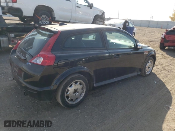 2010 Volvo C30 z VIN YV1672MK6A2172028, wystawiony jako Copart lot #77348434 z przebiegiem 168 765 mil mil oraz Czysty tytuł • Clean title. Historia ofert i sprzedaży dostępna na DreamBid. Obrazek 3.