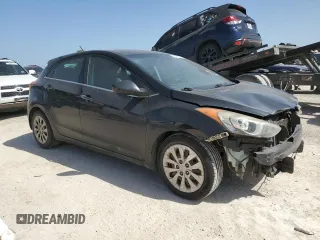 2016 Hyundai Elantra GT with VIN KMHD35LH6GU286135, listed as a Copart auction lot 61480394 with 90,506 mi miles and Salvage Title. Bid and sale history available at carsss.com. Image 4.