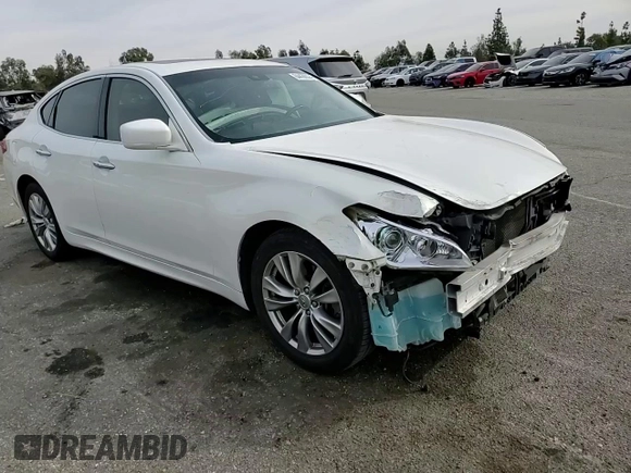 2013 Infiniti M with VIN JN1BY1AP6DM510258, listed as a Copart auction lot 84430924 with 136,641 mi miles and Salvage Title. Bid and sale history available at carsss.com. Image 11.