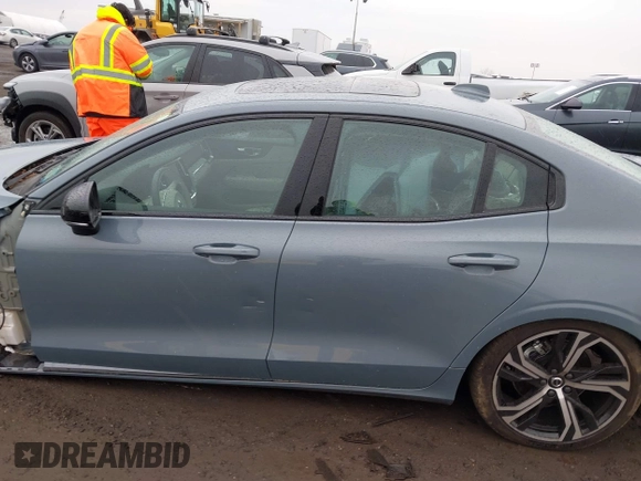 2024 Volvo S60 Plus Dark Theme with VIN 7JRL12TL5RG289457, listed as a IAAI auction lot 41657372 with 1,640 mi miles and . Bid and sale history available at DreamBid. Image 14.