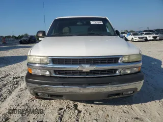 2003 Chevrolet Tahoe LS with VIN 1GNEC13V33R137791, listed as a Copart auction lot 72527884 with 221,529 mi miles and Salvage Title. Bid and sale history available at carsss.com. Image 5.