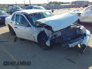 2011 Ford Police Interceptor with VIN 2FABP7BV4BX105902, listed as a IAAI auction lot 41320315 with 1 mi miles. Bid and sale history available at carsss.com. Image 1.