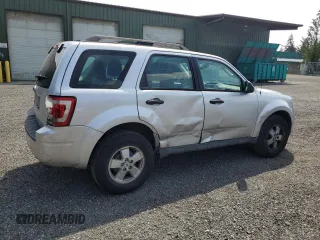 2011 Ford Escape XLS z VIN 1FMCU0C75BKA71501, wystawiony jako Copart lot #62614335 z przebiegiem 130 210 mil mil oraz Szkoda całkowita • Salvage title. Historia ofert i sprzedaży dostępna na DreamBid. Obrazek 3.
