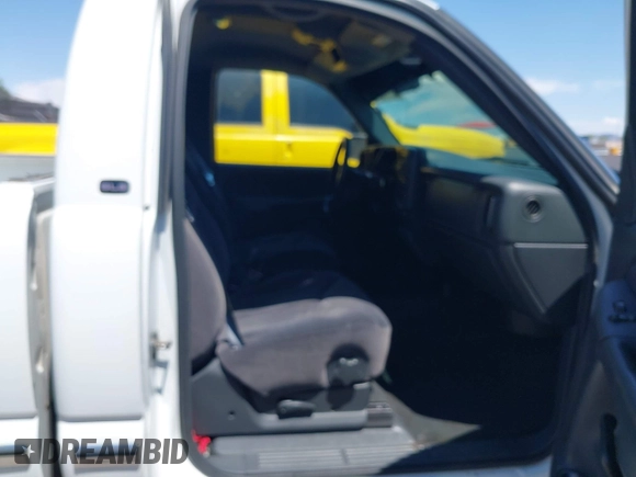 2000 GMC Sierra 1500 SL with VIN 1GTEC14WXYZ226040, listed as a IAAI auction lot 42450748 with 211,619 mi miles and . Bid and sale history available at DreamBid. Image 5.