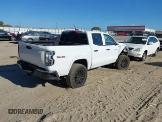 2023 Chevrolet Colorado 4WD Trail Boss with VIN 1GCPTEEK9P1245719, listed as a IAAI auction lot 40695339 with Not Provided miles. Bid and sale history available at carsss.com. Image 4.