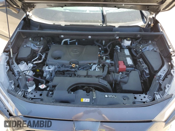 2021 Toyota RAV4 XLE Premium z VIN 2T3C1RFVXMW157425, wystawiony jako Copart lot #61315765 z przebiegiem 54 379 mil mil oraz Szkoda całkowita • Salvage title. Historia ofert i sprzedaży dostępna na DreamBid. Obrazek 12.