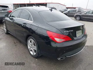 2016 Mercedes-Benz CLA 250 z VIN WDDSJ4EB8GN322959, wystawiony jako IAAI lot #40880940 z przebiegiem 145 847 mil mil oraz . Historia ofert i sprzedaży dostępna na DreamBid. Obrazek 3.