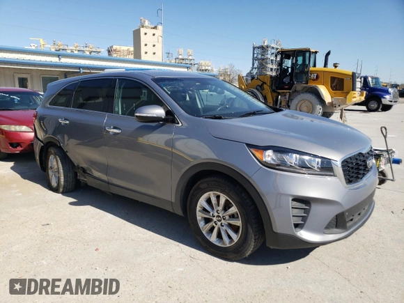 2020 Kia Sorento LX with VIN 5XYPG4A32LG660906, listed as a Copart auction lot 47446555 with 52,358 mi miles and Salvage Title. Bid and sale history available at carsss.com. Image 4.