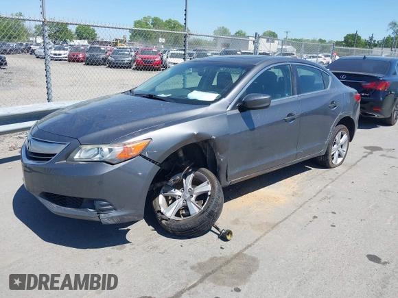 2013 Acura ILX Tech Pkg with VIN 19VDE1F7XDE007976, listed as a IAAI auction lot 42052098 with 119,494 mi miles. Bid and sale history available at carsss.com. Image 20.