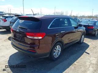2017 Kia Sorento LX with VIN 5XYPG4A34HG192880, listed as a IAAI auction lot 42045752 with 150,772 mi miles. Bid and sale history available at carsss.com. Image 4.