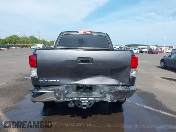2011 Toyota Tundra z VIN 5TFEY5F14BX106229, wystawiony jako IAAI lot #42118006 z przebiegiem 96 465 mil mil oraz . Historia ofert i sprzedaży dostępna na DreamBid. Obrazek 16.