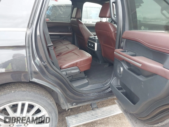2024 Ford Expedition Limited with VIN 1FMJU2A80REA41216, listed as a IAAI auction lot 41908216 with 35,799 mi miles. Bid and sale history available at carsss.com. Image 8.