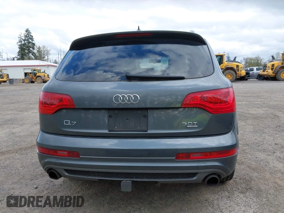 2014 Audi Q7 3.0T S line Prestige with VIN WA1DGAFE9ED005679, listed as a IAAI auction lot 42010534 with 46,235 mi miles. Bid and sale history available at carsss.com. Image 16.