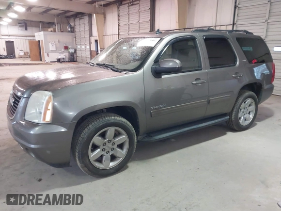 2011 GMC Yukon SLT with VIN 1GKS2CE07BR213141, listed as a IAAI auction lot 41674842 with 226,151 mi miles. Bid and sale history available at carsss.com. Image 2.