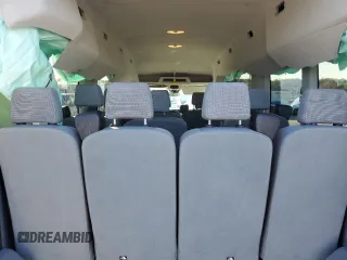 2019 Ford Transit Passenger XL z VIN 1FBAX2CM8KKB18254, wystawiony jako Copart lot #56907515 z przebiegiem 89 829 mil mil oraz Nie do naprawy • Non repairable. Historia ofert i sprzedaży dostępna na DreamBid. Obrazek 11.