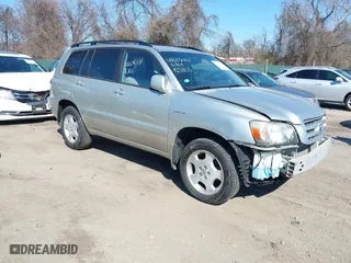 2006 Toyota Highlander w/3rd Row with VIN JTEEP21A560147097, listed as a IAAI auction lot 41602331 with 138,949 mi miles. Bid and sale history available at carsss.com. Image 1.