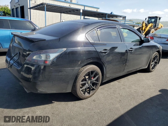 2014 Nissan Maxima SV with VIN 1N4AA5AP1EC444977, listed as a Copart auction lot 53202105 with 175,460 mi miles and Salvage title. Bid and sale history available at DreamBid. Image 3.