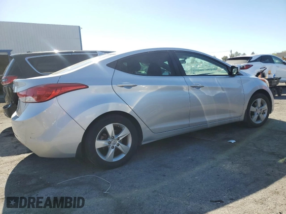 2013 Hyundai Elantra GLS с VIN KMHDH4AE2DU922016, выставлен на аукционе Copart как лот 55094225 с пробегом 43 784 миль миль и Списание • Salvage title. История ставок и продаж доступна на DreamBid. Изображение 3.
