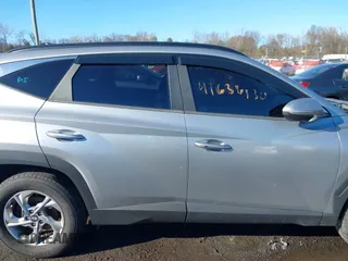 2022 Hyundai Tucson SEL with VIN 5NMJBCAEXNH025957, listed as a IAAI auction lot 41636130 with 40,804 mi miles and . Bid and sale history available at carsss.com. Image 14.