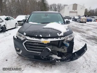 2020 Chevrolet Traverse LT Cloth with VIN 1GNEVGKW0LJ177896, listed as a IAAI auction lot 41530379 with 61,413 mi miles. Bid and sale history available at carsss.com. Image 12.