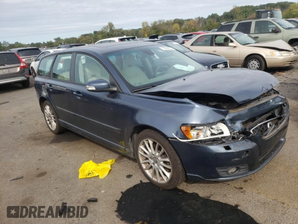 2011 Volvo V50 с VIN YV1672MW6B2607845, выставлен на аукционе Copart как лот 73304014 с пробегом Не указан миль и Списание • Salvage title. История ставок и продаж доступна на DreamBid. Изображение 4.