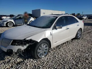 2011 Lincoln MKZ Hybrid with VIN 3LNDL2L31BR773410, listed as a Copart auction lot 88013355 with 145,563 mi miles and Salvage Title. Bid and sale history available at carsss.com. Image 1.