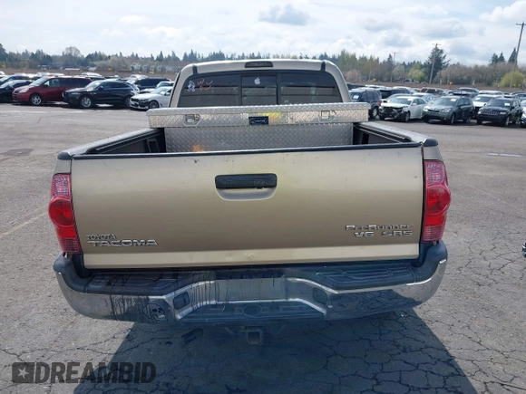 2006 Toyota Tacoma PreRunner with VIN 5TETU62N36Z164347, listed as a IAAI auction lot 41862319 with 395,554 mi miles. Bid and sale history available at carsss.com. Image 17.