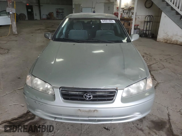 2001 Toyota Camry LE z VIN 4T1BF28K21U963819, wystawiony jako Copart lot #54551465 z przebiegiem 199 472 mil mil oraz Szkoda całkowita • Salvage title. Historia ofert i sprzedaży dostępna na DreamBid. Obrazek 5.