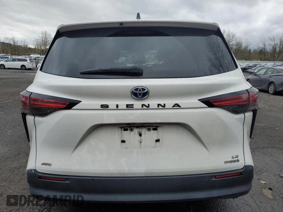 2021 Toyota Sienna LE z VIN 5TDKSKFC1MS017585, wystawiony jako Copart lot #84968164 z przebiegiem 31 279 mil mil oraz Szkoda całkowita • Salvage title. Historia ofert i sprzedaży dostępna na DreamBid. Obrazek 6.