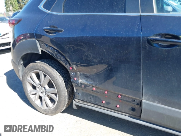 2020 Mazda CX-30 Select with VIN 3MVDMBCL4LM140110, listed as a IAAI auction lot 42194090 with 33,965 mi miles and . Bid and sale history available at DreamBid. Image 19.