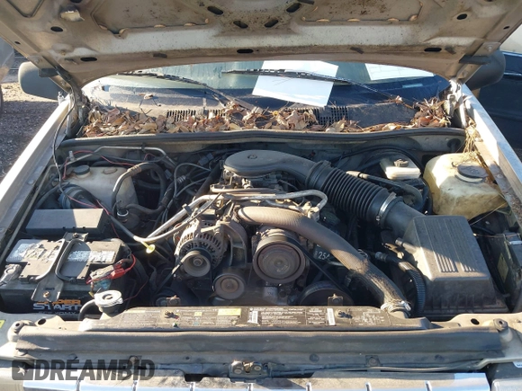 1994 Jeep Grand Cherokee Laredo with VIN 1J4GZ58Y0RC200247, listed as a IAAI auction lot 41781078 with 217,698 mi miles. Bid and sale history available at carsss.com. Image 10.