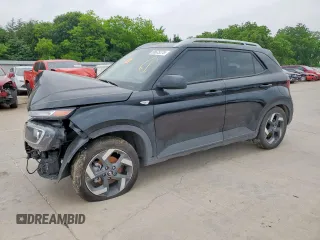 2025 Hyundai Venue SEL z VIN KMHRC8A39SU346089, wystawiony jako Copart lot #55675275 z przebiegiem 7 013 mil mil oraz Szkoda całkowita • Salvage title. Historia ofert i sprzedaży dostępna na DreamBid. Obrazek 1.