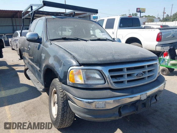 1999 Ford F-150 с VIN 1FTRX17W5XNA42082, выставлен на аукционе IAAI как лот 40599993 с пробегом Не указан миль и . История ставок и продаж доступна на DreamBid. Изображение 1.