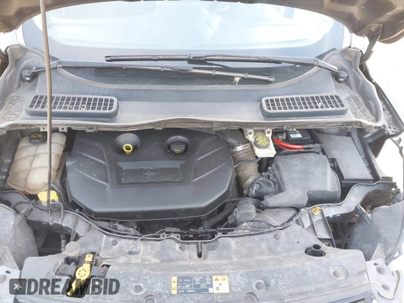 2015 Ford Escape Titanium with VIN 1FMCU9J90FUB58306, listed as a IAAI auction lot 41815151 with 136,835 mi miles. Bid and sale history available at carsss.com. Image 10.