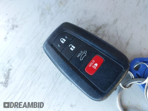 2022 Toyota Highlander XLE with VIN 5TDGZRBH4NS575217, listed as a IAAI auction lot 41863526 with 67,324 mi miles and . Bid and sale history available at DreamBid. Image 11.