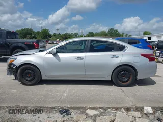 2018 Nissan Altima 2.5 S with VIN 1N4AL3AP4JC179349, listed as a IAAI auction lot 42011757 with 1 mi miles. Bid and sale history available at carsss.com. Image 15.