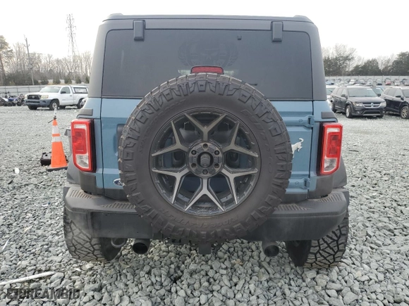 2023 Ford Bronco with VIN 1FMEE5DP6PLC01899, listed as a Copart auction lot 42386435 with 8,253 mi miles and Salvage Title. Bid and sale history available at carsss.com. Image 6.