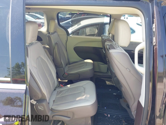 2018 Chrysler Pacifica Touring L Plus with VIN 2C4RC1EG2JR314847, listed as a IAAI auction lot 42716082 with 92,544 mi miles and . Bid and sale history available at DreamBid. Image 8.