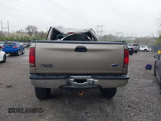 2000 Ford F-250 XL with VIN 1FTNX21F8YEA17319, listed as a IAAI auction lot 41987756 with Not provided miles and . Bid and sale history available at DreamBid. Image 17.