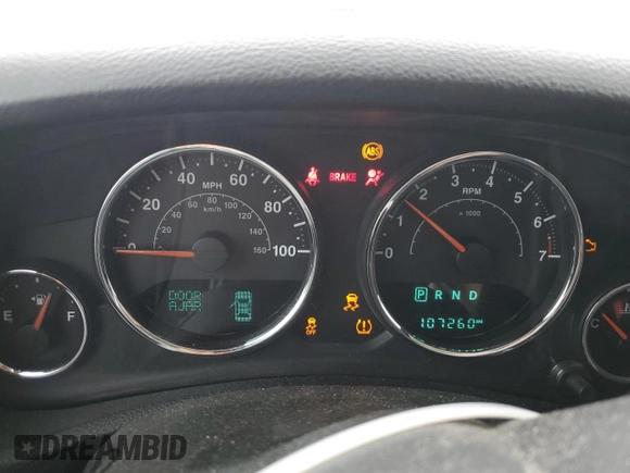 2017 Jeep Wrangler Sahara z VIN 1C4AJWBG8HL547512, wystawiony jako Copart lot #53884095 z przebiegiem 107 260 mil mil oraz Szkoda całkowita • Salvage title. Historia ofert i sprzedaży dostępna na DreamBid. Obrazek 9.